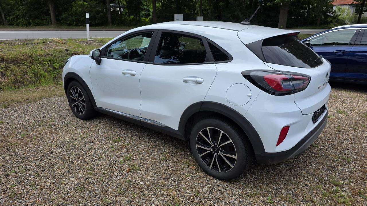 Ford Puma Titanium Design