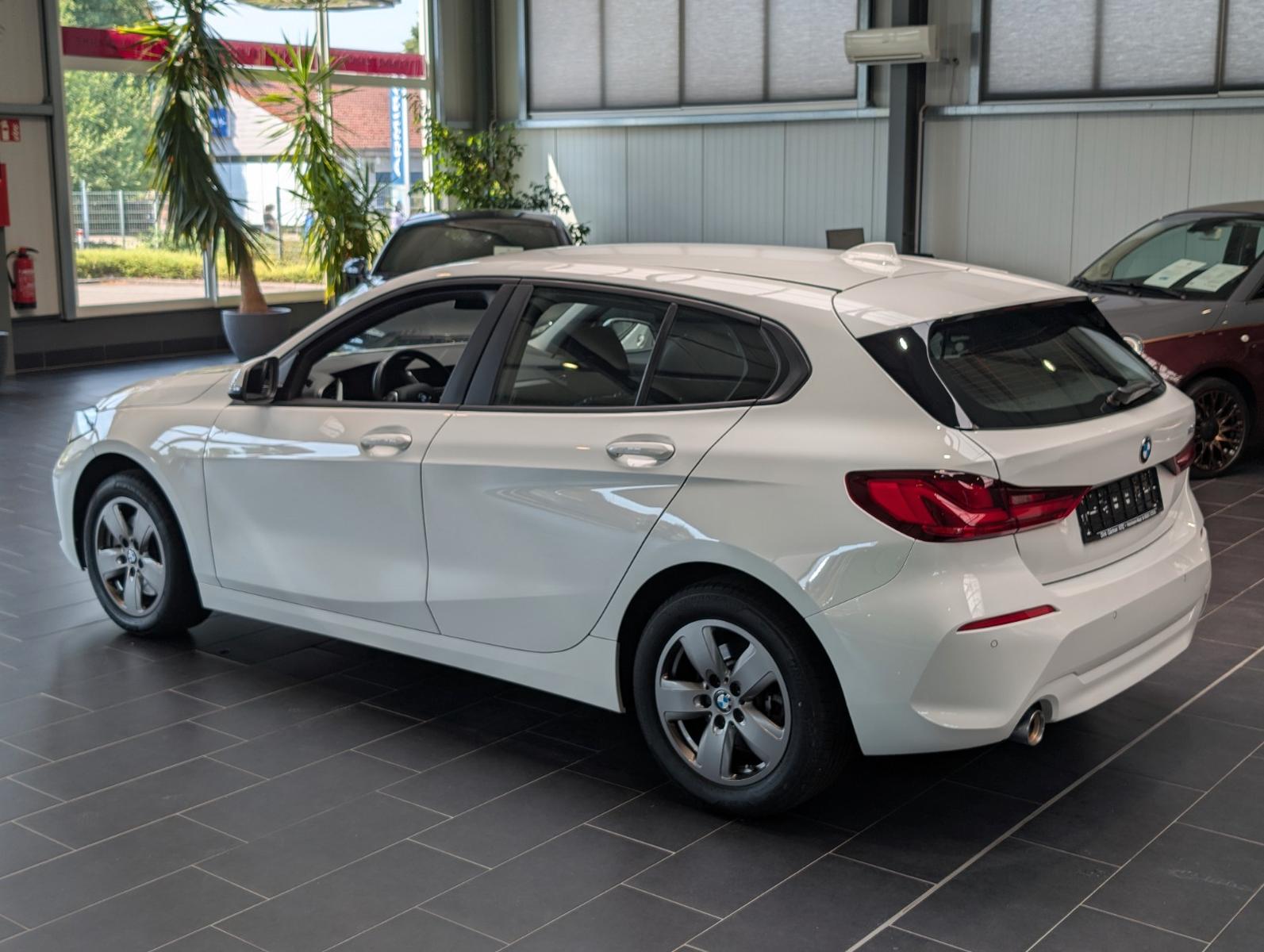 BMW 116 i Aut. Advantage, миниатюра 2