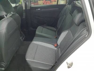 Golf VIII Variant 1.5 eTSI DSG GOAL LED+AHK+NAVI