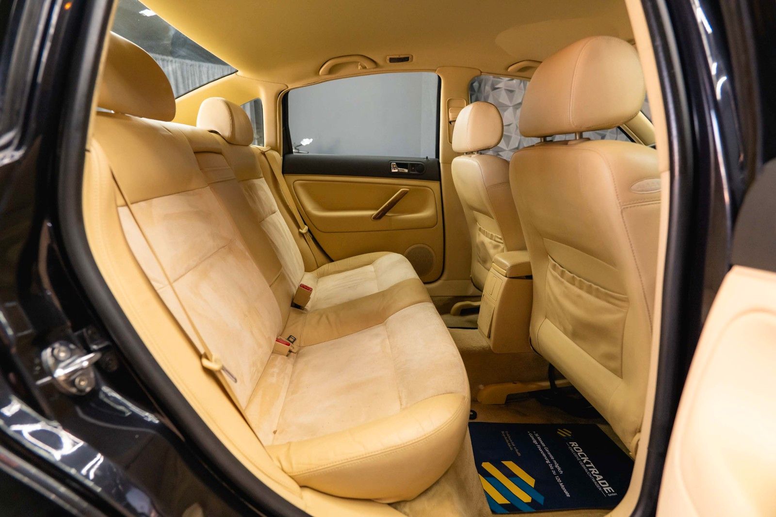 Fahrzeugabbildung Volkswagen Passat 2.0 Highline | Alcantara | Xenon | MP3