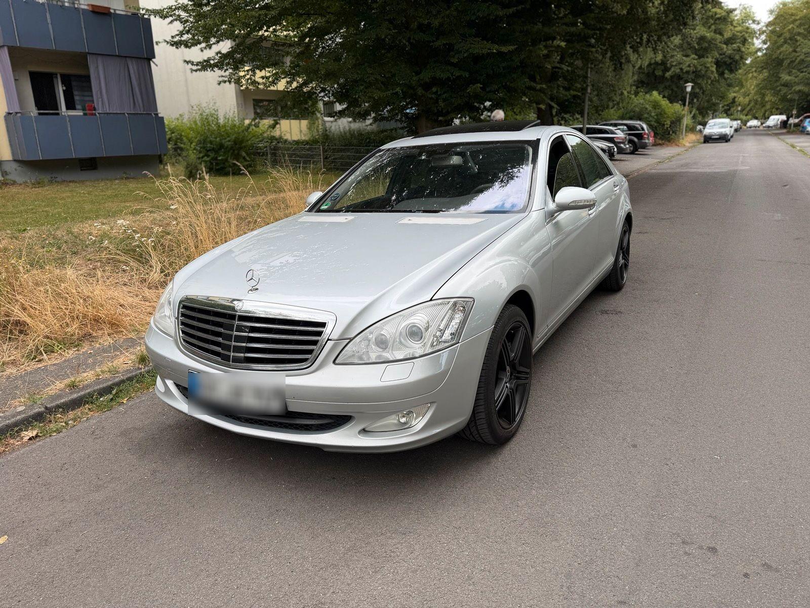 Mercedes-Benz S 320