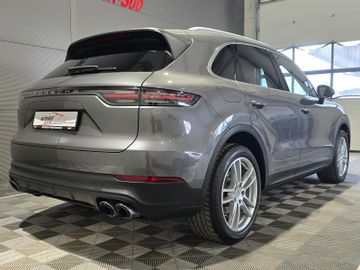 Porsche Cayenne - 4