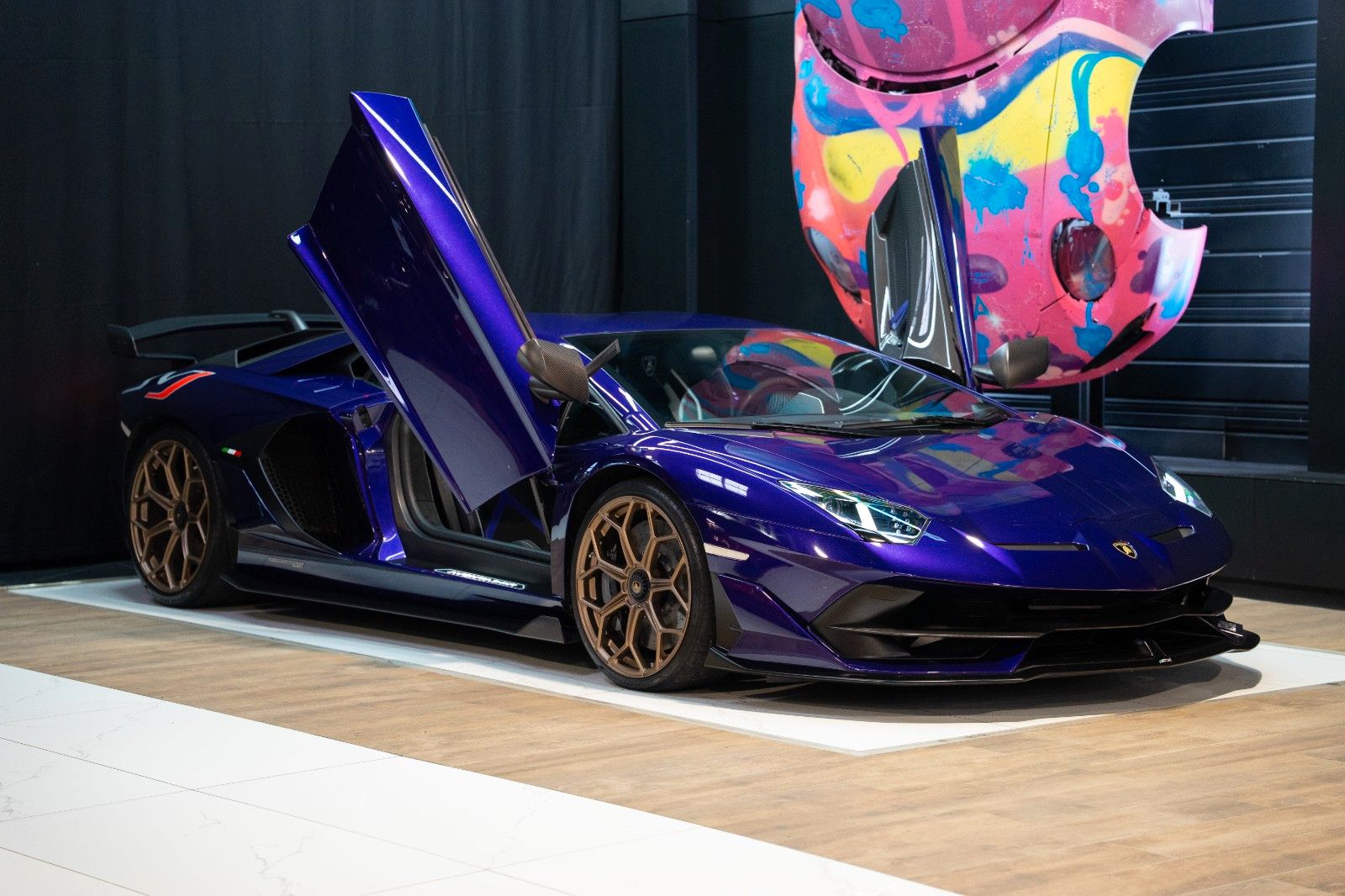 LAMBORGHINI Aventador