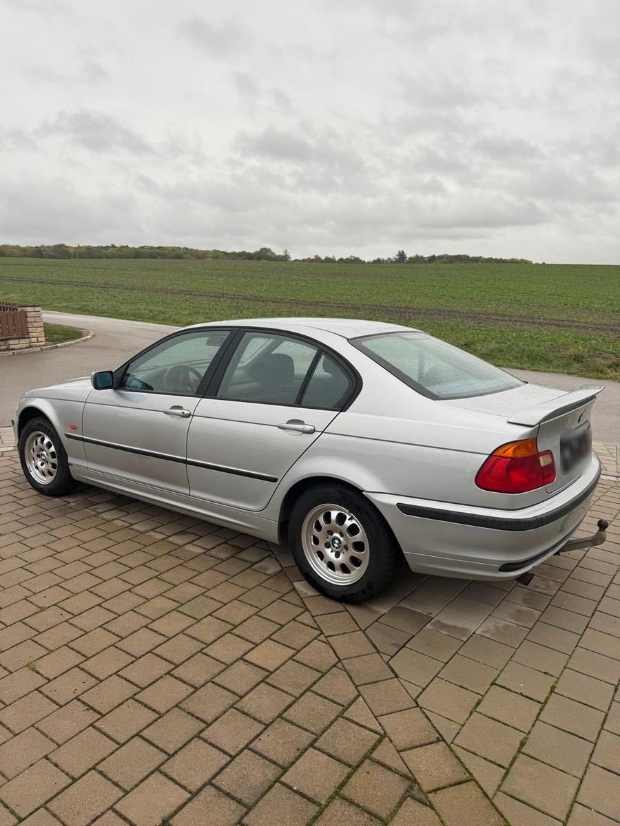 BMW 318
