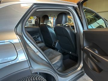 MYAUTOCENTER – Gebraucht- und Jahreswagen mit Werkstattservice in Pfaffenhofen Volkswagen T-Roc Style *1.HAND*19%MWST*ALCANTARA*CARPLAY*