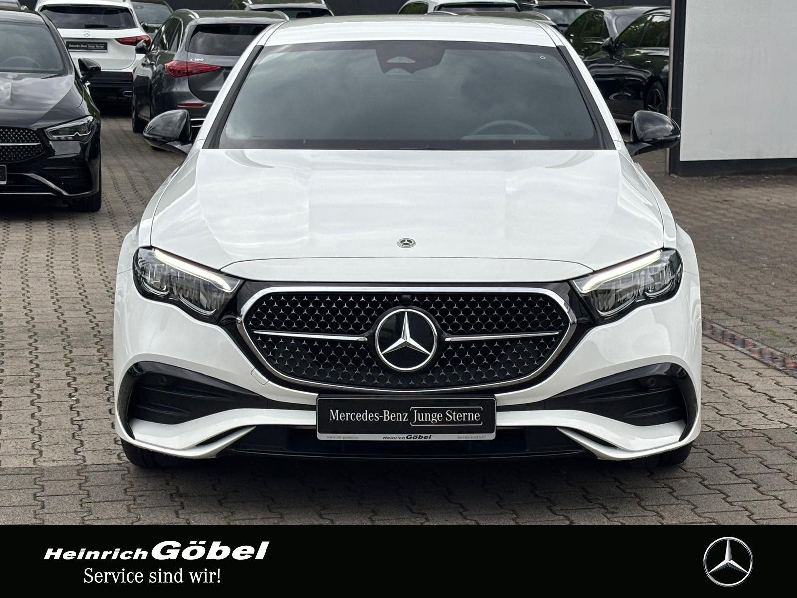 Fahrzeugabbildung Mercedes-Benz E 200 AMG-ADV LED DIST AMB+ WP NP TW SHA KLG SPI
