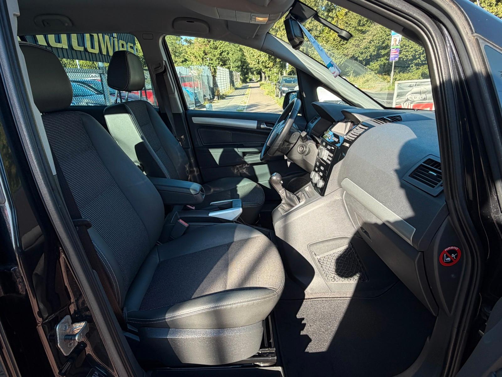 Opel Zafira B Innovation 1.8*Xenon*Klima*Temp*SHZ*PDC