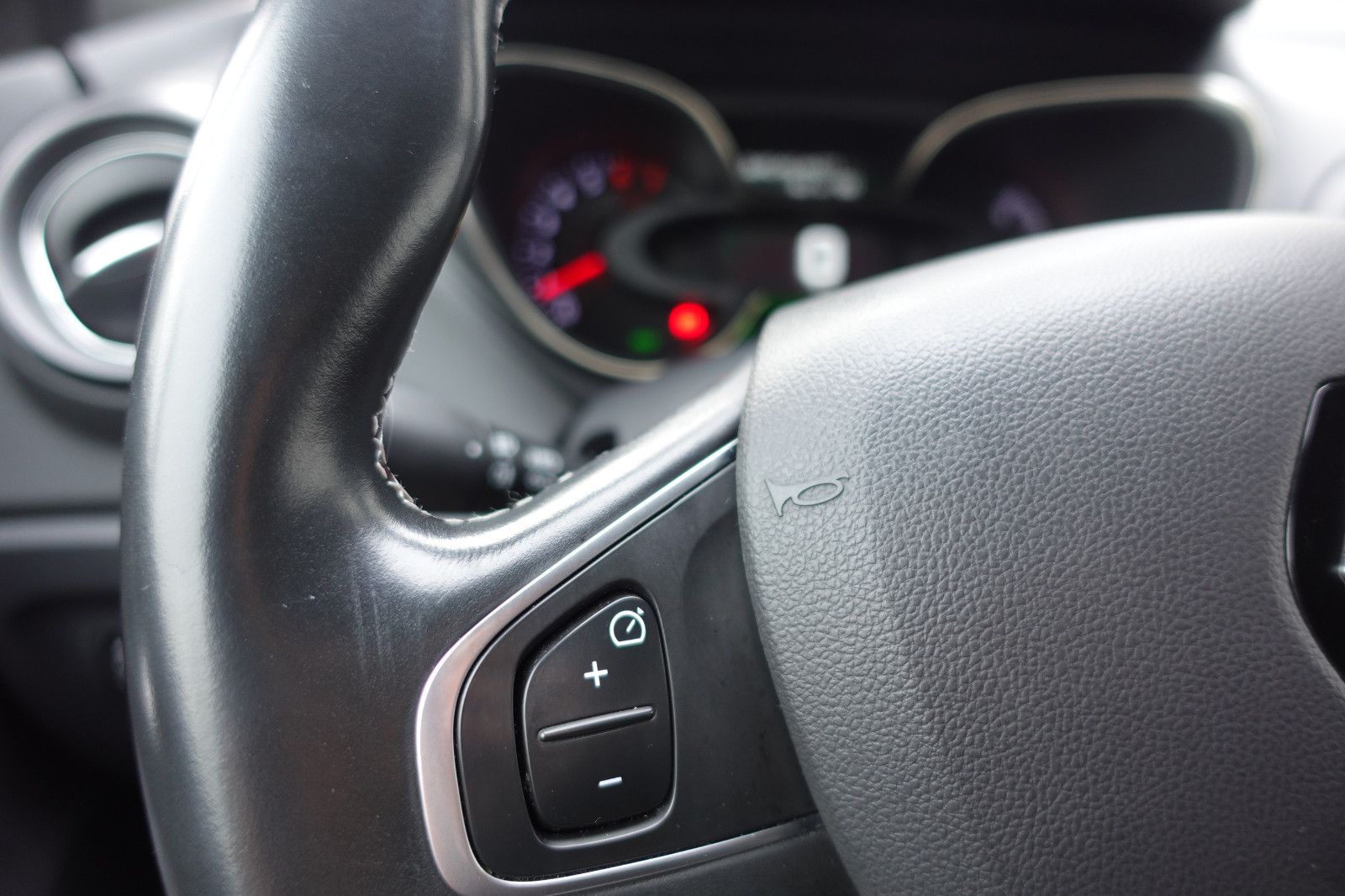 Fahrzeugabbildung Renault Captur BOSE Edition 1.3TCe,Navi,Sitzhzg,AHK,LED