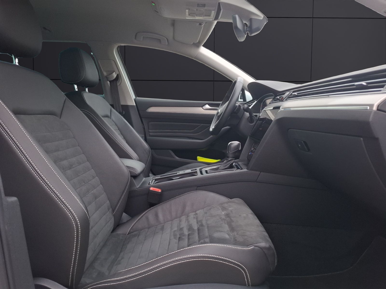 Fahrzeugabbildung Volkswagen Passat Variant TDI Elegance DSG Standhzg. Matrix