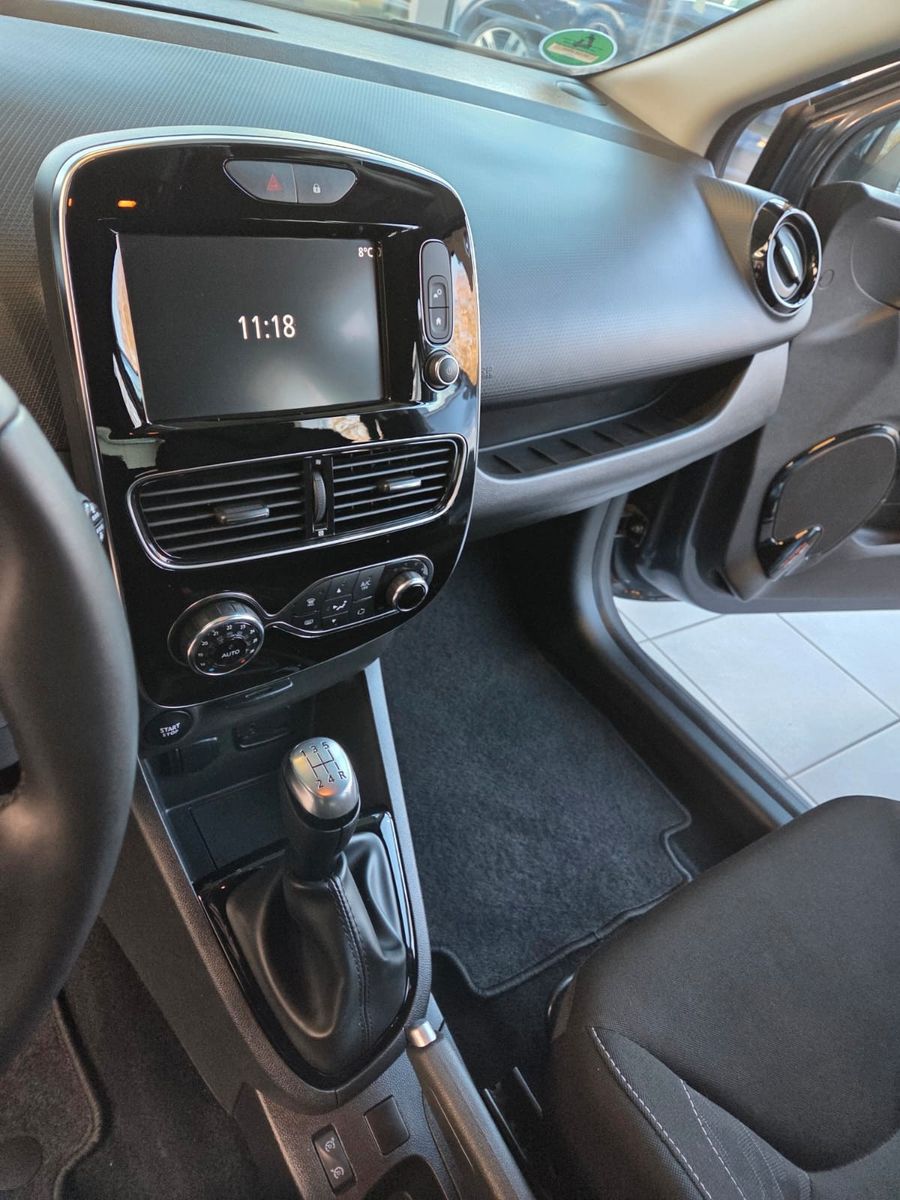 Fahrzeugabbildung Renault Clio IV Limited