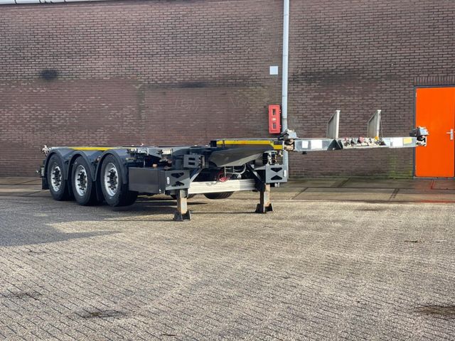 Broshuis 3UCC-39/45 LIFT AXLE, LAST AXLE STEERING, NL TRA