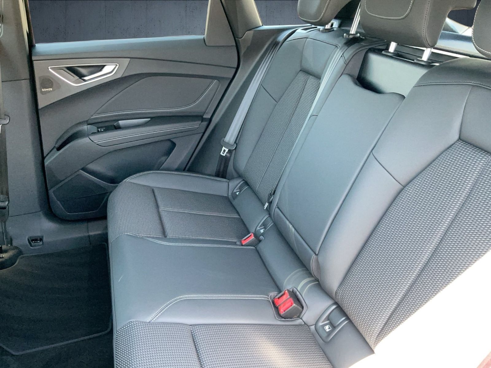 Audi Q4 e-tron - Bild 12