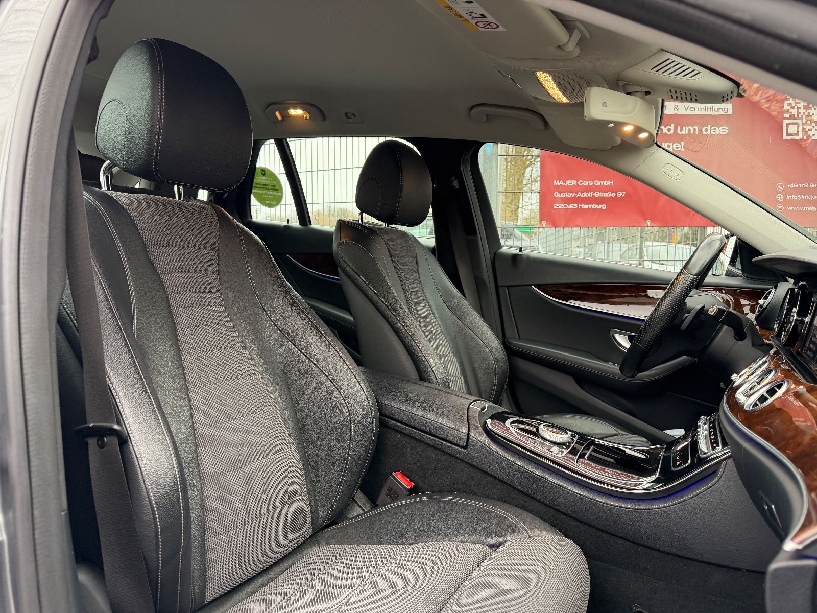 Fahrzeugabbildung Mercedes-Benz E 220d T Avantgarde LED*ACC*TEILLEDER*SHZ*AUTO