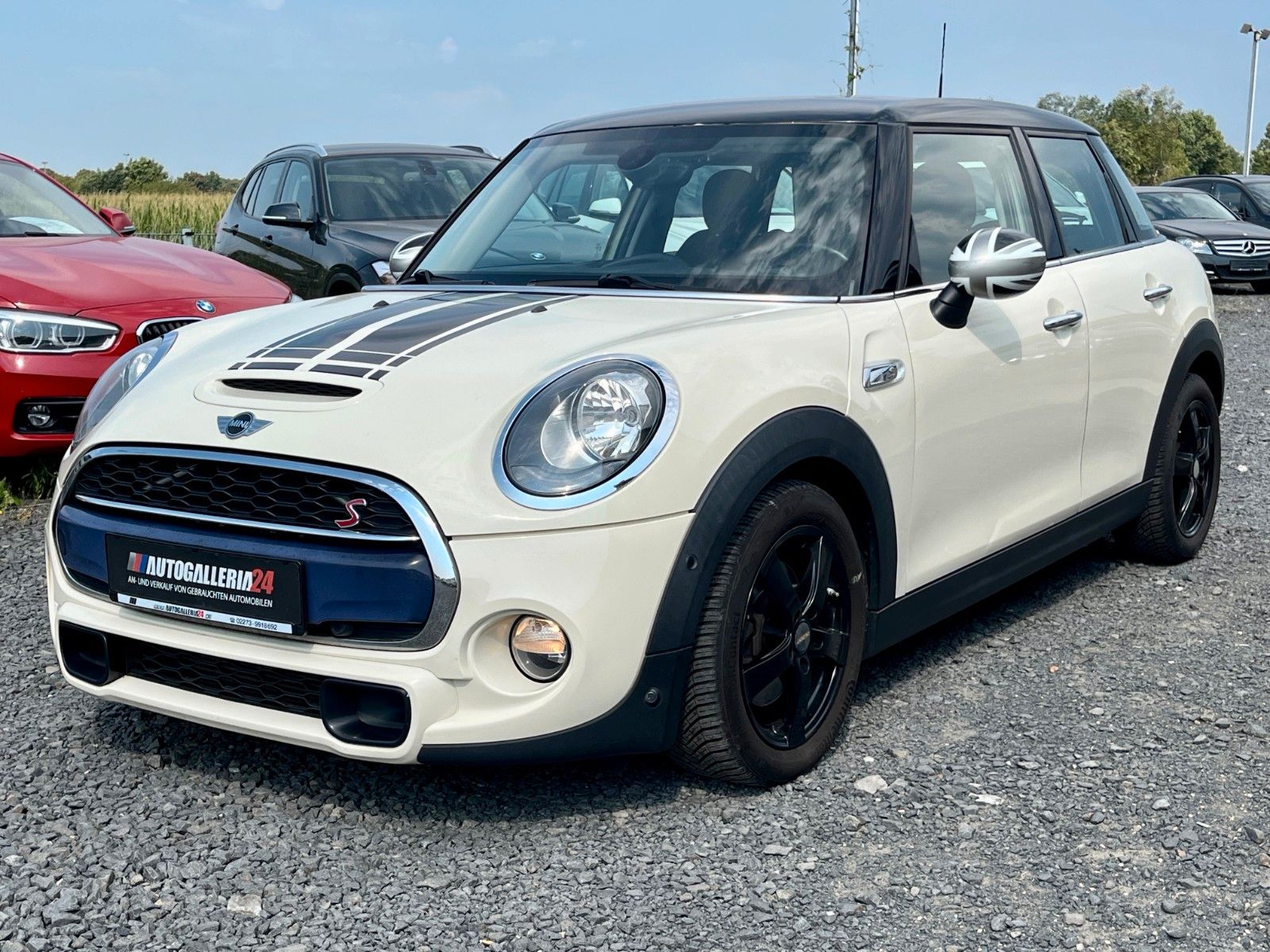 Fahrzeugabbildung MINI Cooper SD Aut. JCW Lenkrad PDC Kamera SPORTSITZE