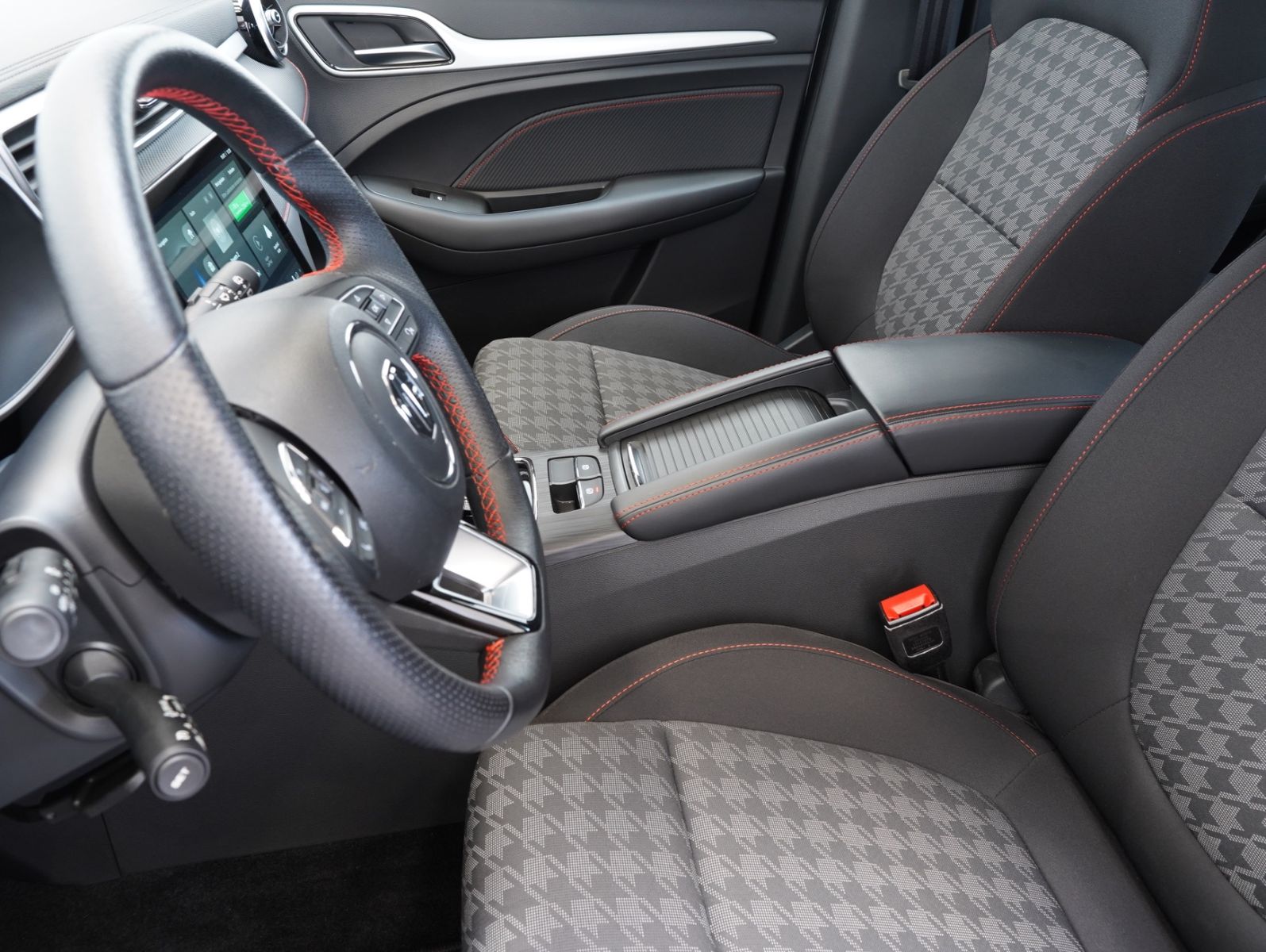 Fahrzeugabbildung MG ZS EV Standard Range Comfort MG-PILOT/LED/ACC