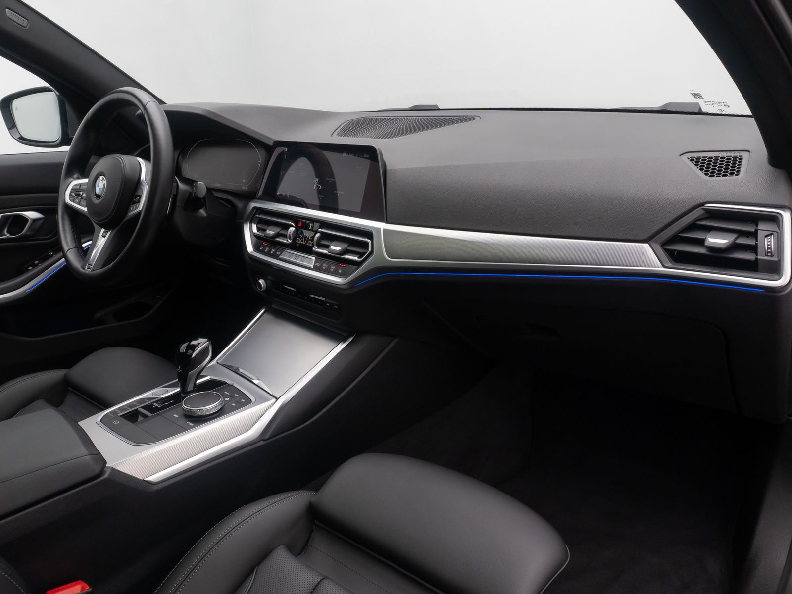 Fahrzeugabbildung BMW 320d xD M Sport Panorama DAB Laser Kamera 19Zoll