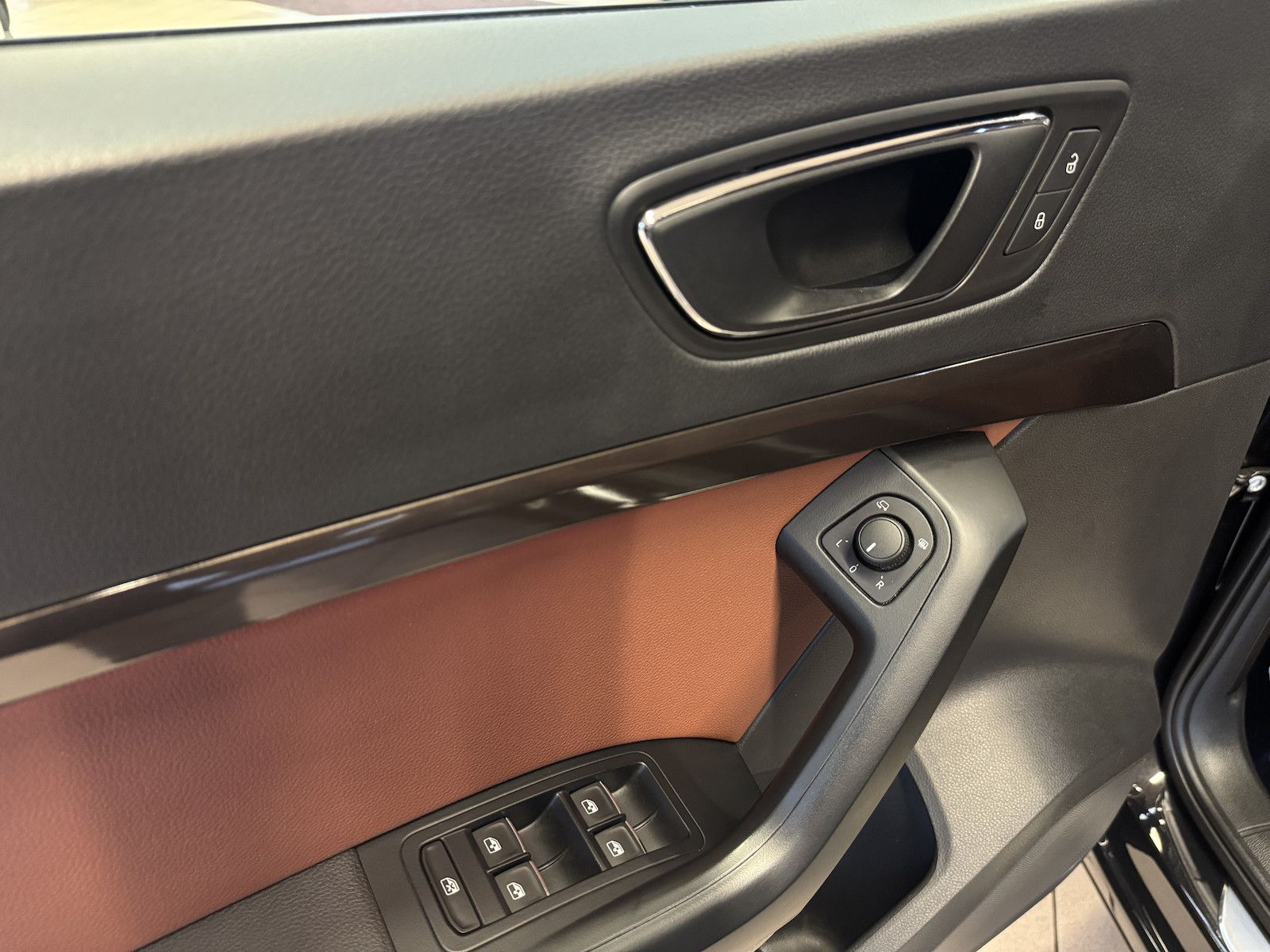 Fahrzeugabbildung SEAT Ateca Xcellence 4Drive/LED/Navi/ACC/Spur/Cam