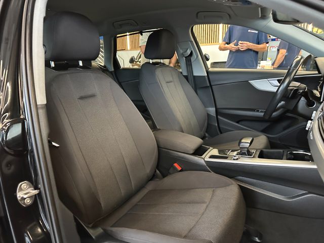 Audi A4 *360°AHK*ACC*NAV*3-ZONEN*CARPLAY*TOTWINKEL*