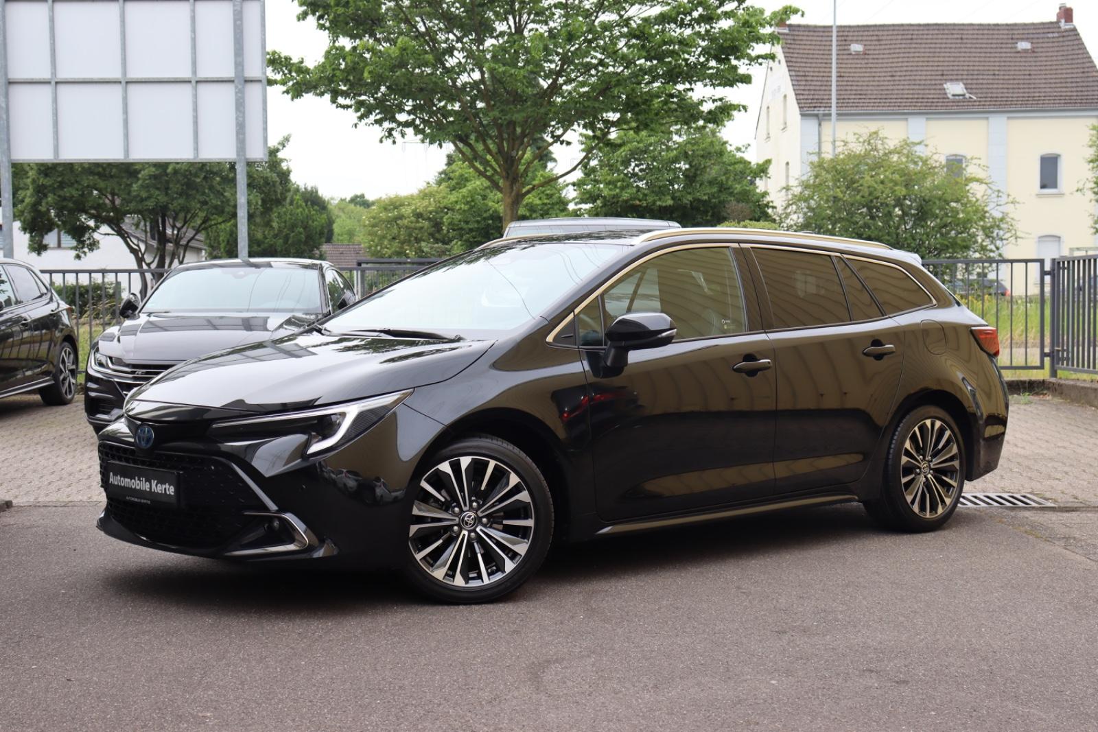 Toyota Corolla Touring Sports Hybrid Team D 1. Hand