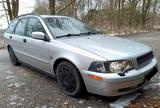 Volvo V40 - gebrauchte Volvo V40 aus dem Jahr 2003