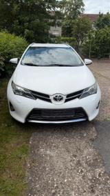 Toyota Auris 2.0 Disel - Toyota Auris in Essen