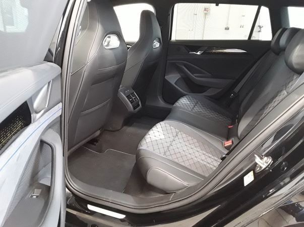 Passat Variant 1.5 TSI eHybrid R-Line AHK BLACK