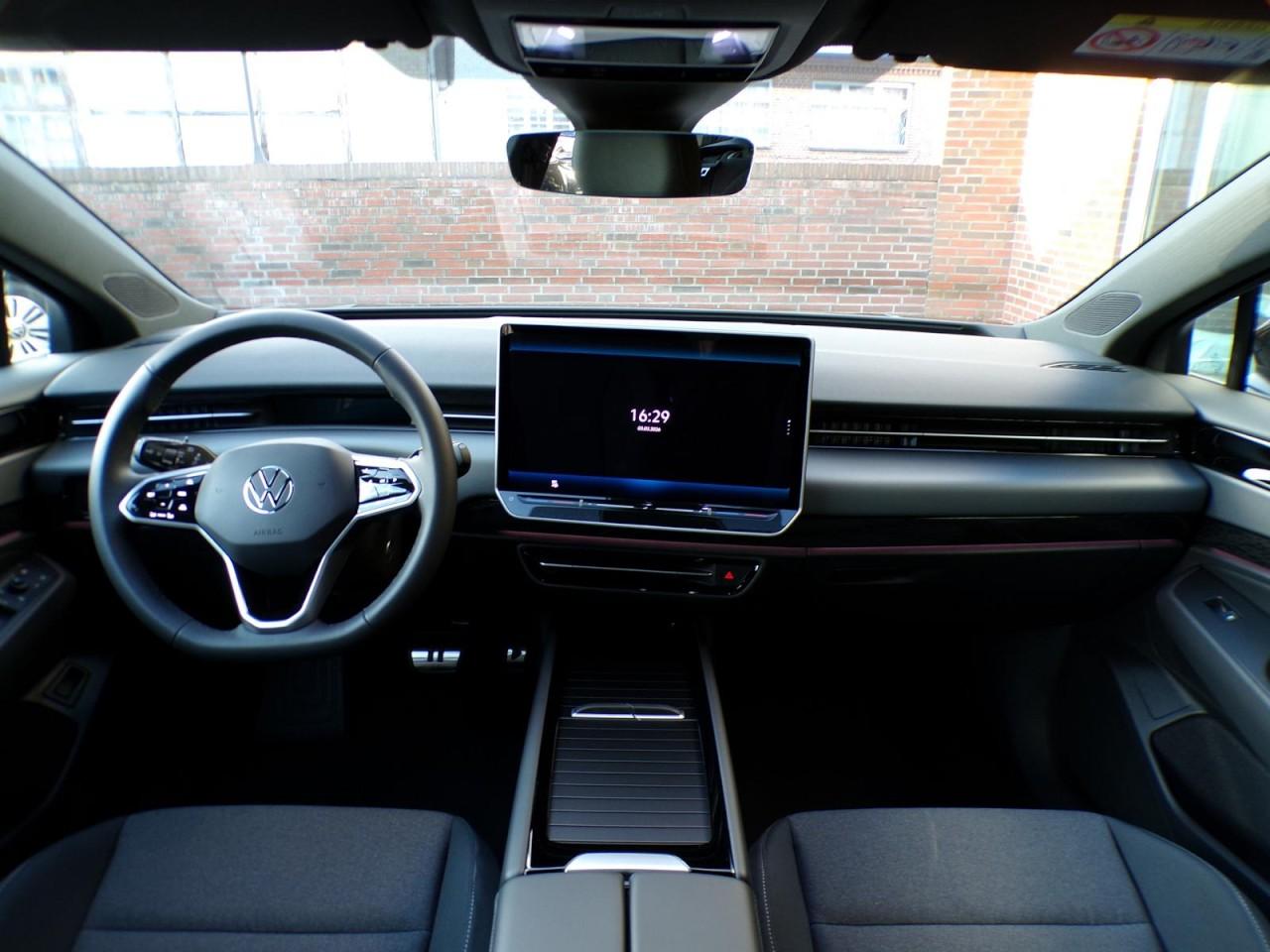 Volkswagen ID.7 TOURER PRO*210KW*ACC*CLIMA*LED*BLACK STYLE