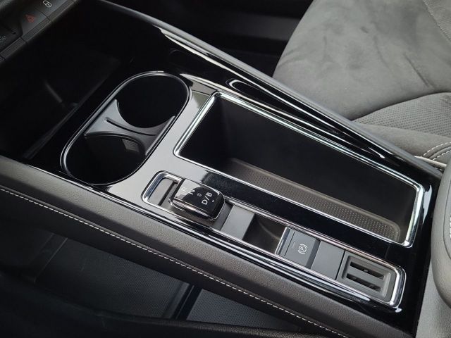 Enyaq iV 80x Sportline Allrad AHK Kamera