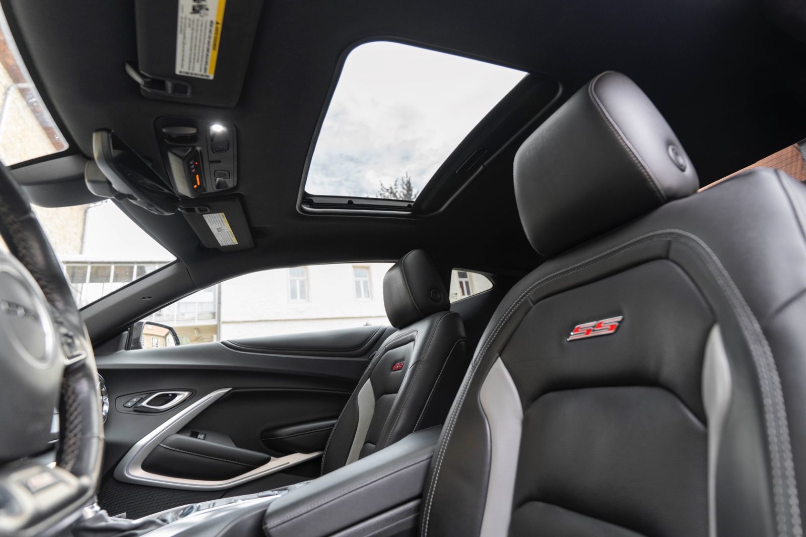 Fahrzeugabbildung Chevrolet Camaro SS 6,2L HUD LED BOSE KAM CARPLAY TOTW