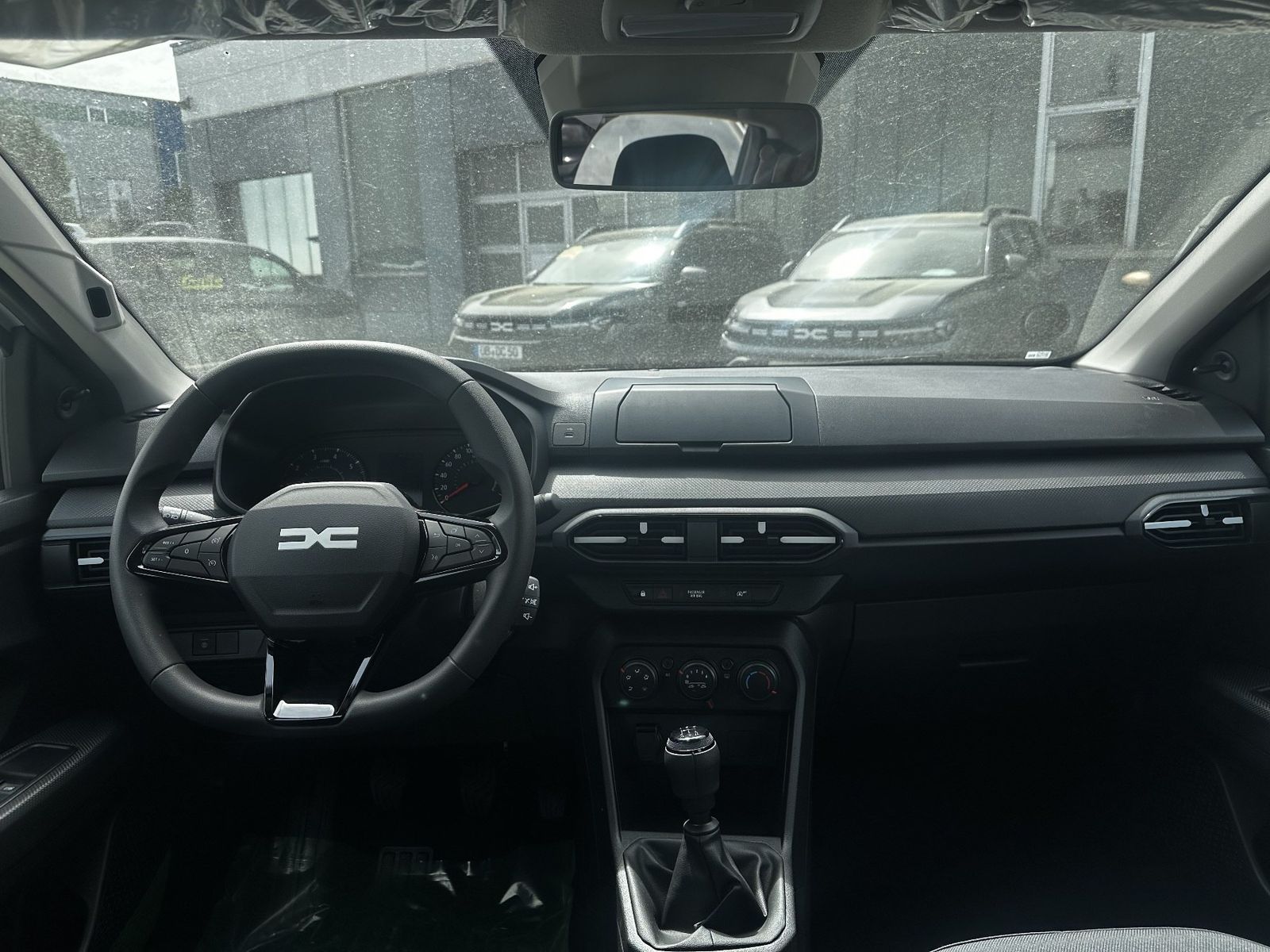 Fahrzeugabbildung Dacia Sandero Essential SCe 65
