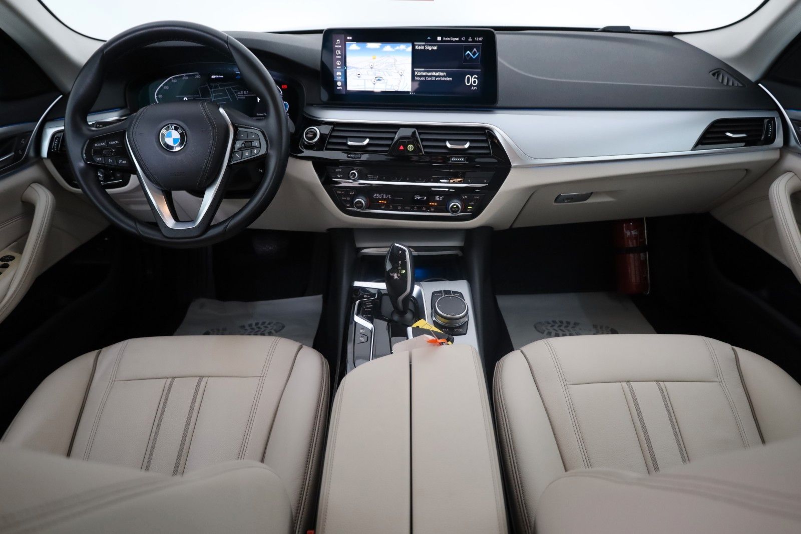 Fahrzeugabbildung BMW 530 e Limousine,Leder,Navi,LED,SH,Kamera,Carplay