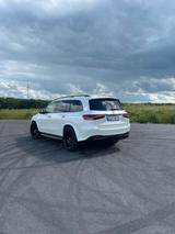 Mercedes-Benz GLS 400 d 4MATIC - - weiße Mercedes-Benz CLS 400