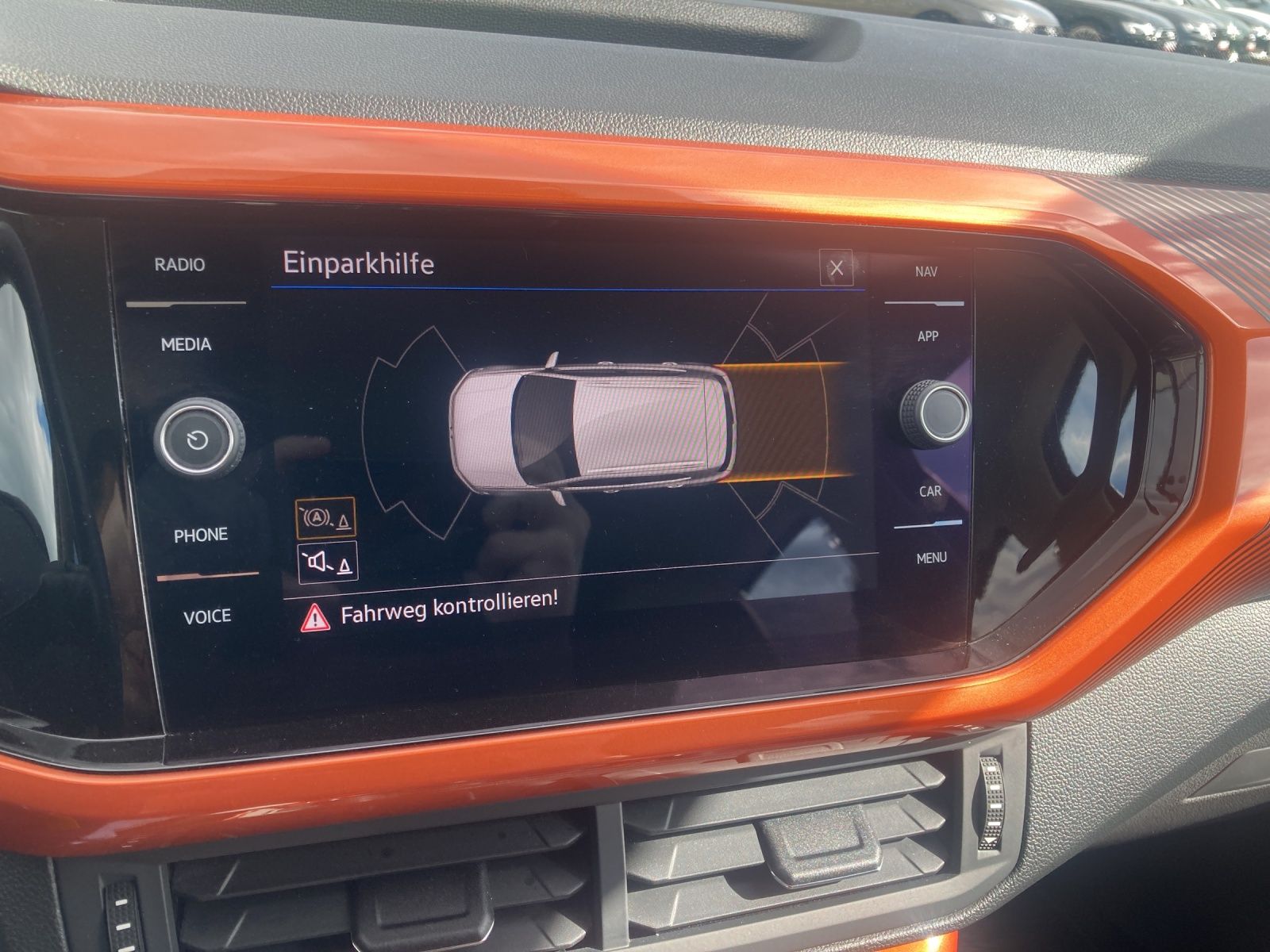 Fahrzeugabbildung Volkswagen T-Cross Style Navi LED SH Navi LED SH