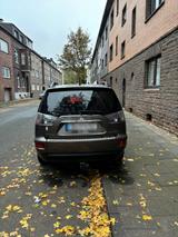 Mitsubishi Auto Mitsubishi 7 Sitze - Mitsubishi mit Diesel-Antrieb: Van