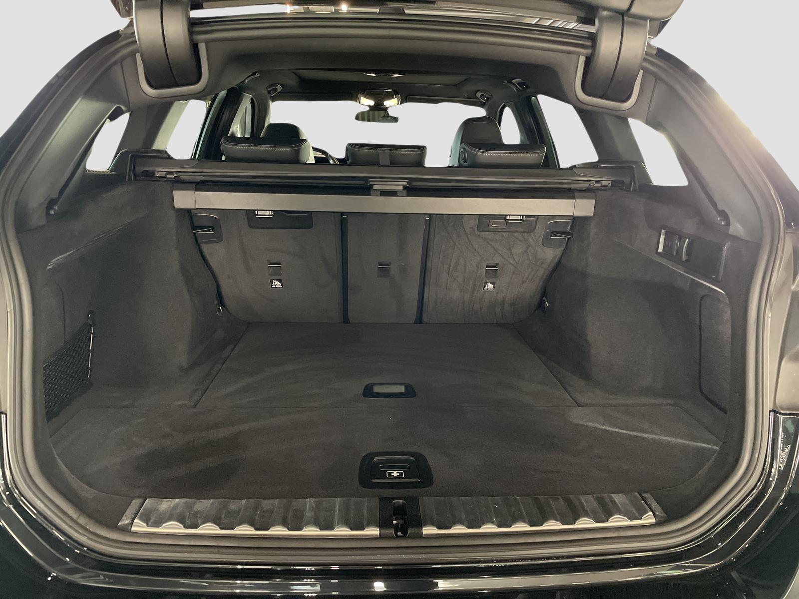 BMW 330i xDrive Touring M Sport LiveCockpitProf LED