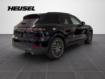 Porsche Cayenne - 5
