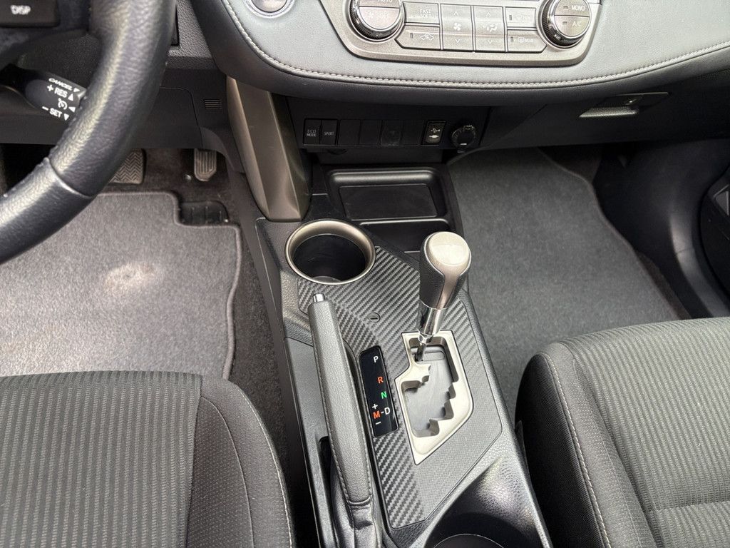 Fahrzeugabbildung Toyota RAV4