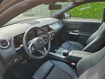 2023 Mercedes-BENZ EQA — миниатюра 11