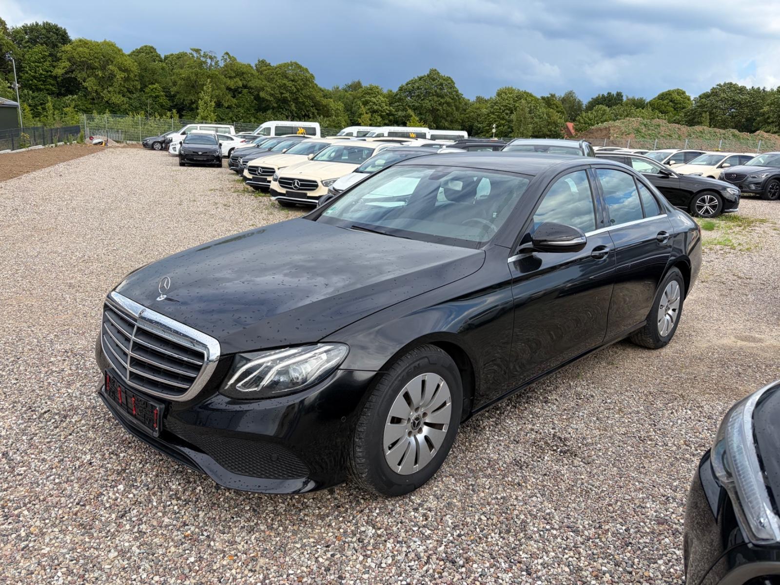 Mercedes-Benz E 200 d Autom
