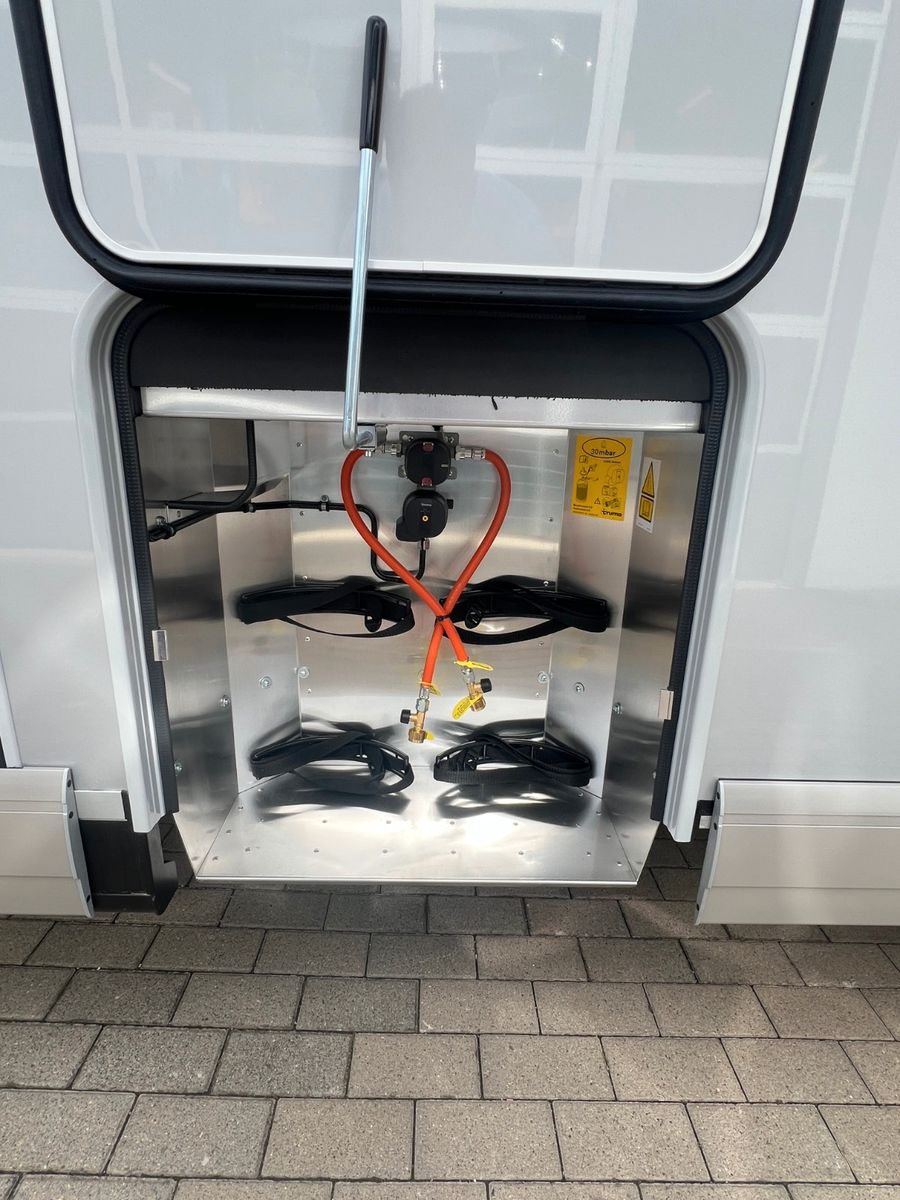 Fahrzeugabbildung Carthago chic c-line I 4.9 LE L Mercedes Benz Sprinter 25