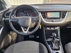 Fahrzeugabbildung Opel Grandland X 120 Jahre Navi SiHz PDC RFK Tempo