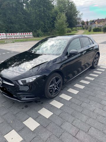 MERCEDES-BENZ A 250 e AMG line