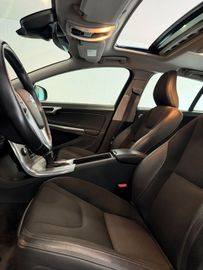 Volvo V60 - 12