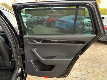 Fahrzeugabbildung SKODA Superb Combi 2.0 TSI L&K 4x4 DSG Pano AHK uvm