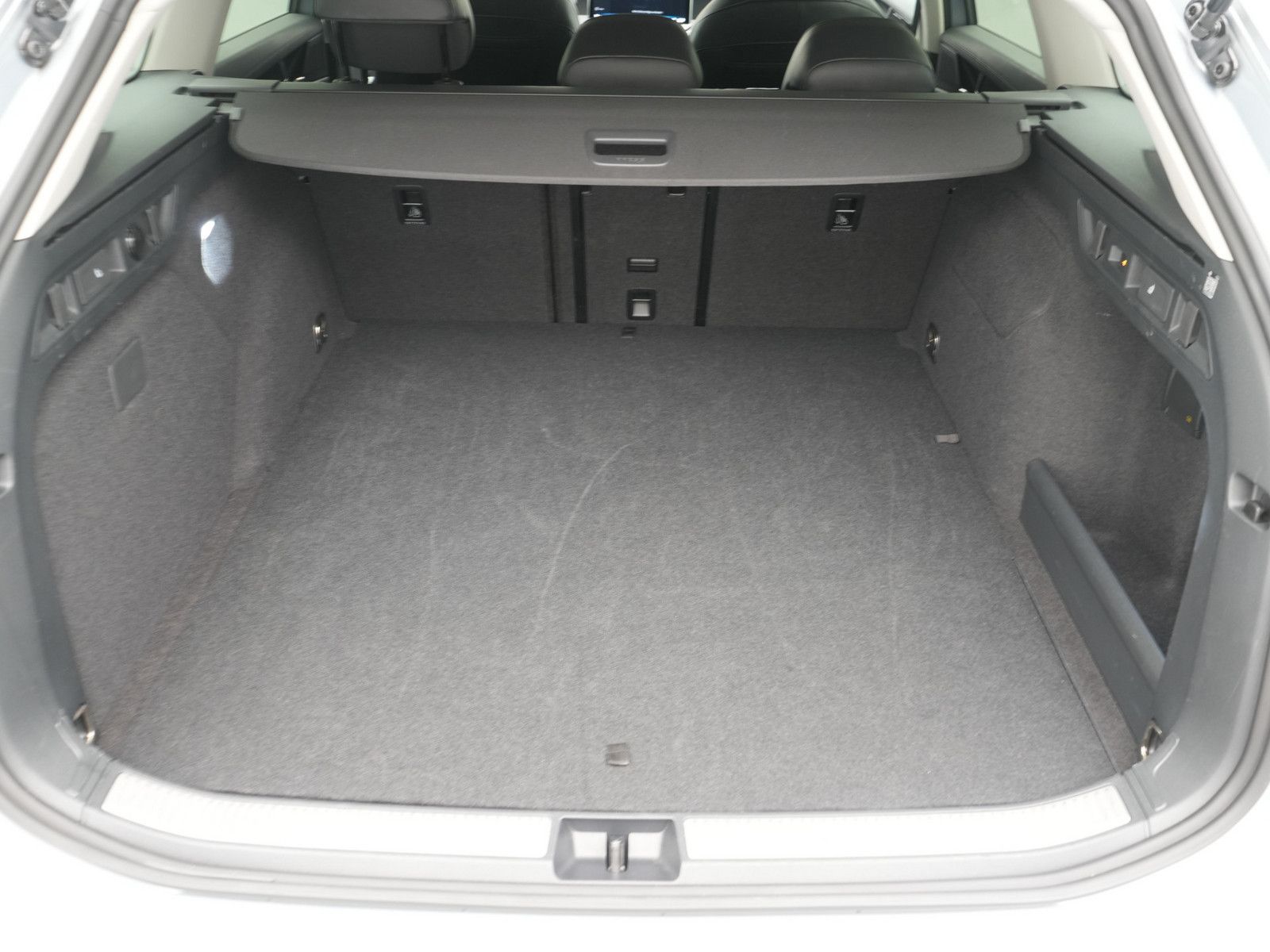 Volkswagen Passat - Bild 15