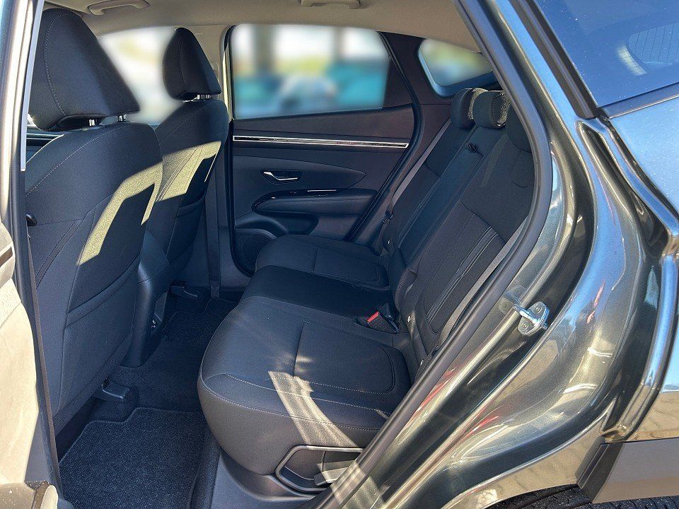 Fahrzeugabbildung Hyundai TUCSON 1.6 CRDi 7DCT TREND AHK 1HD GARANTIE9/27+