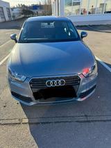 Audi A1  attraction/Gepflegt - Audi A1 mit Benzin-Antrieb: Kombi