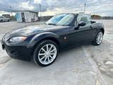 Mazda MX-5 Black and White Expression 2.0 MZR Expr... - gebrauchte Mazda MX-5 aus dem Jahr 2007
