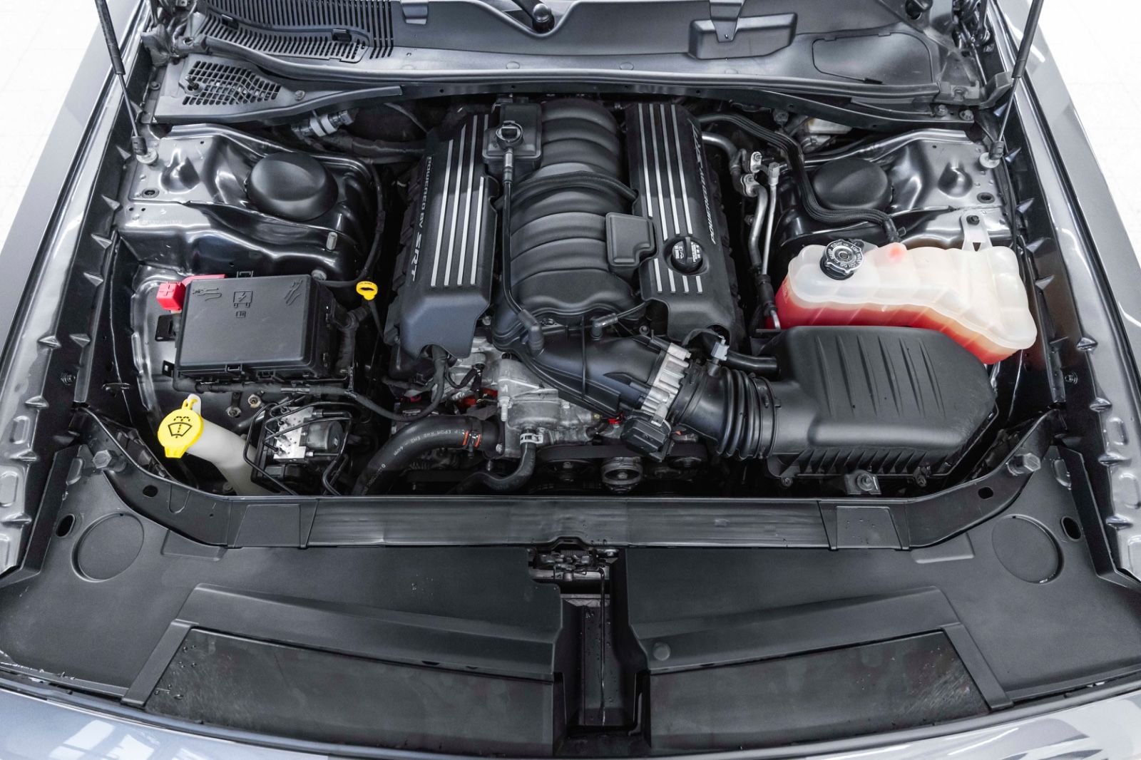 Fahrzeugabbildung Dodge Challenger 6.4 R/T SCAT PACK KAM ALPINE TOTW