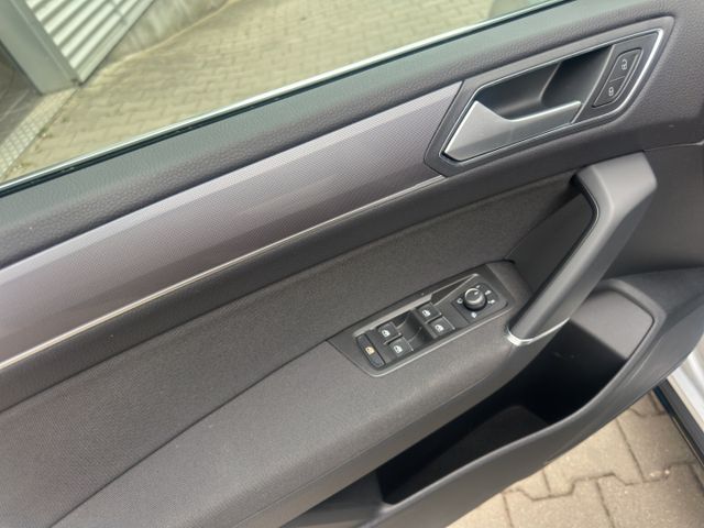 Touran Highline 1.5TSi 110kW DSG R-Line AHZV LED